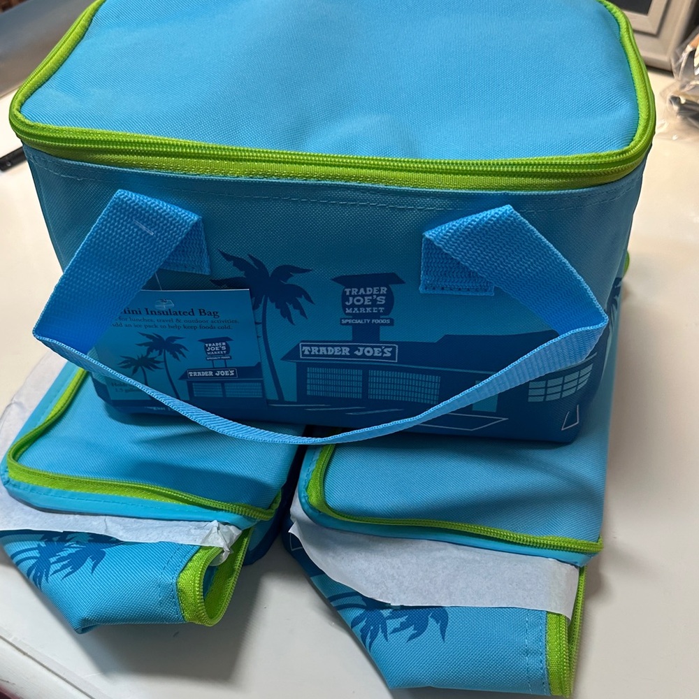 Trader Joe's Blue Insulated lunch bag set of 3